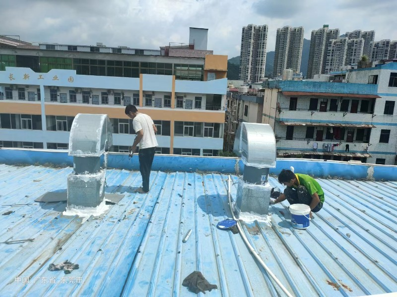 房县钢结构屋面涂料维修方法